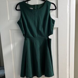 Elegant Green Sleeveless Dress